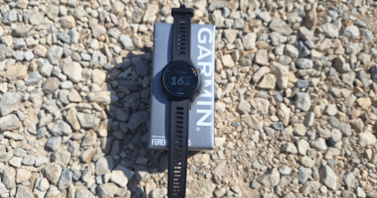 Avis Garmin Forerunner 55 : le sport, sans fioritures